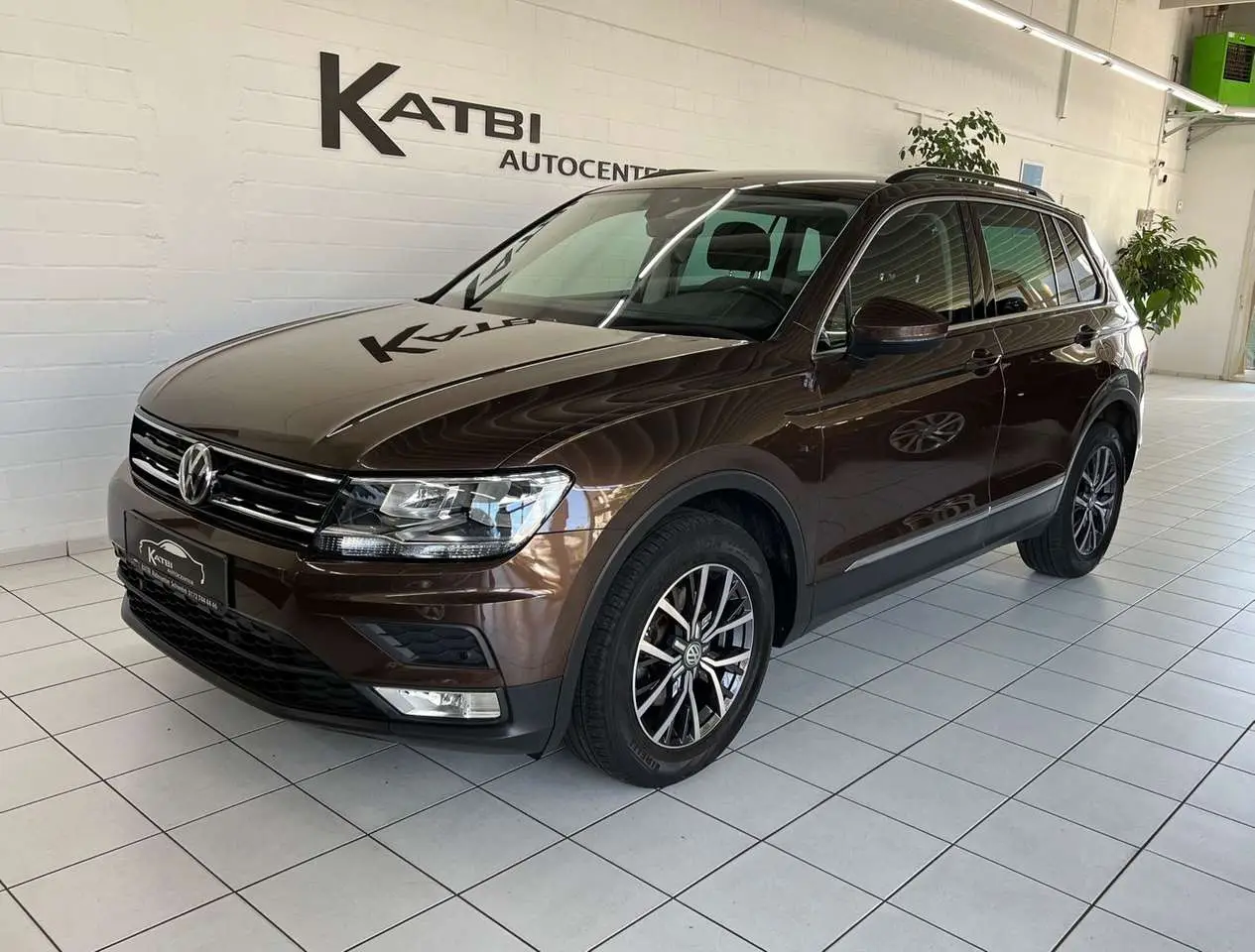 Photo 1 : Volkswagen Tiguan 2016 Petrol