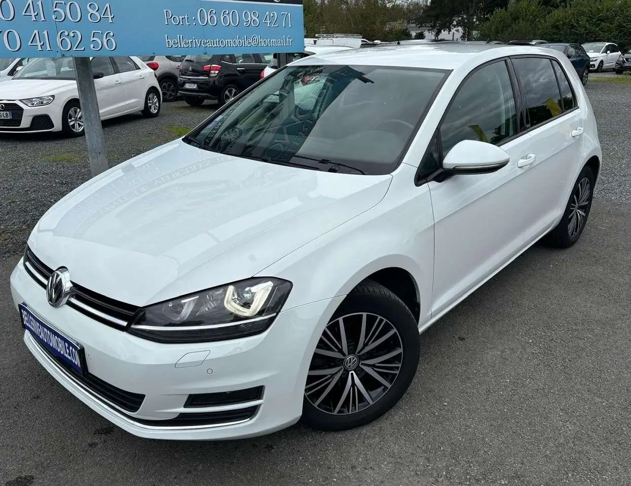 Photo 1 : Volkswagen Golf 2017 Petrol