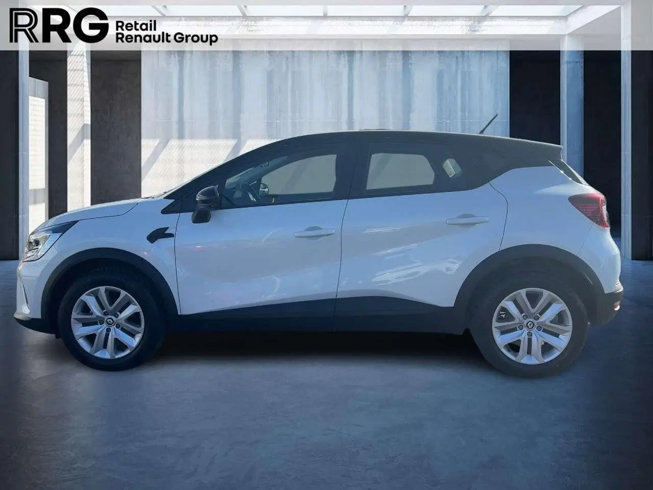 Photo 1 : Renault Captur 2023 Petrol