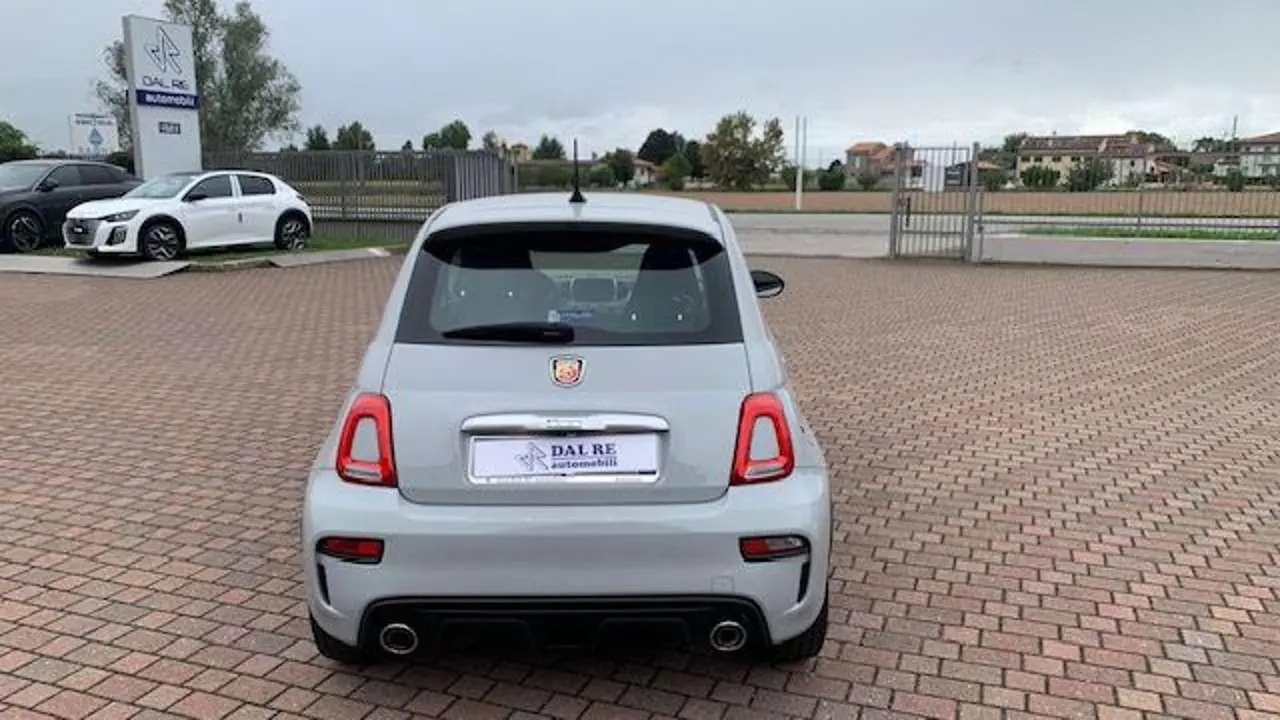 Photo 1 : Abarth 595 2021 Petrol