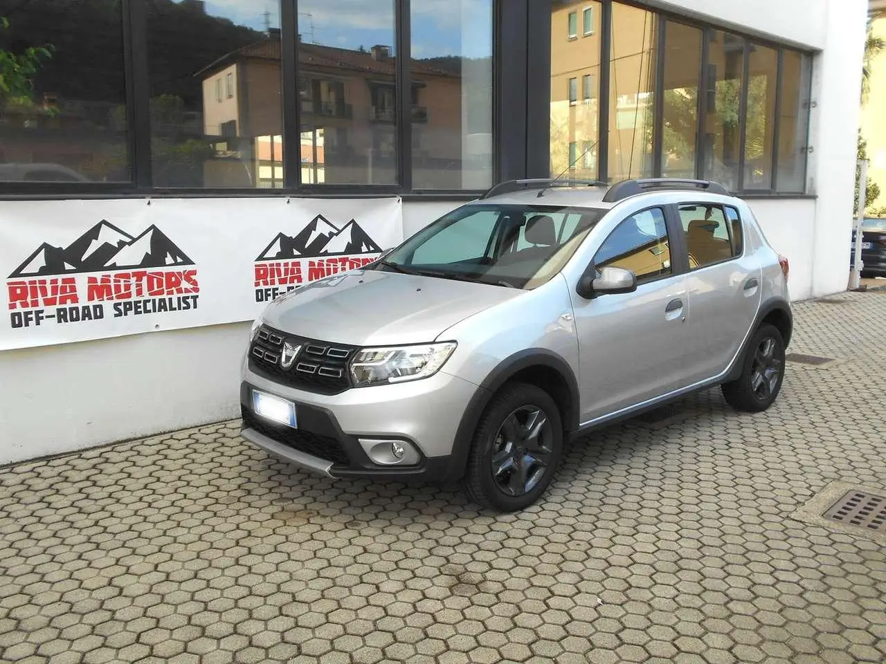 Photo 1 : Dacia Sandero 2017 Petrol