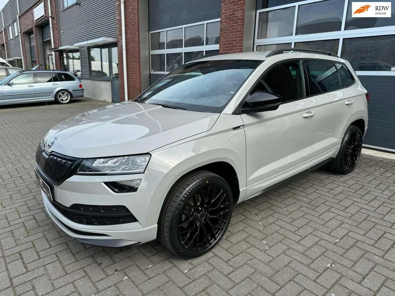 Photo 1 : Skoda Karoq 2020 Essence