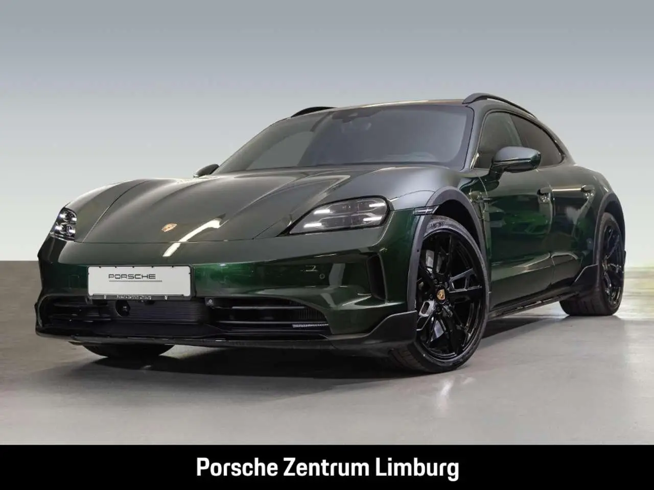 Photo 1 : Porsche Taycan 2024 Electric