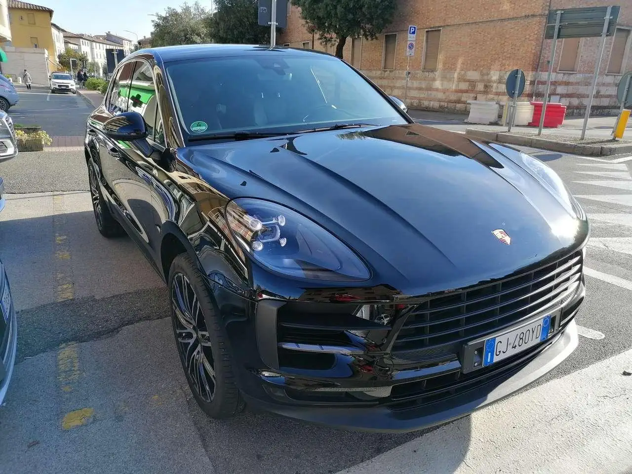 Photo 1 : Porsche Macan 2020 Essence