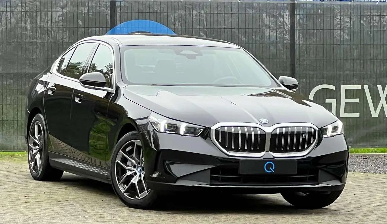 Photo 1 : Bmw I5 2024 Electric