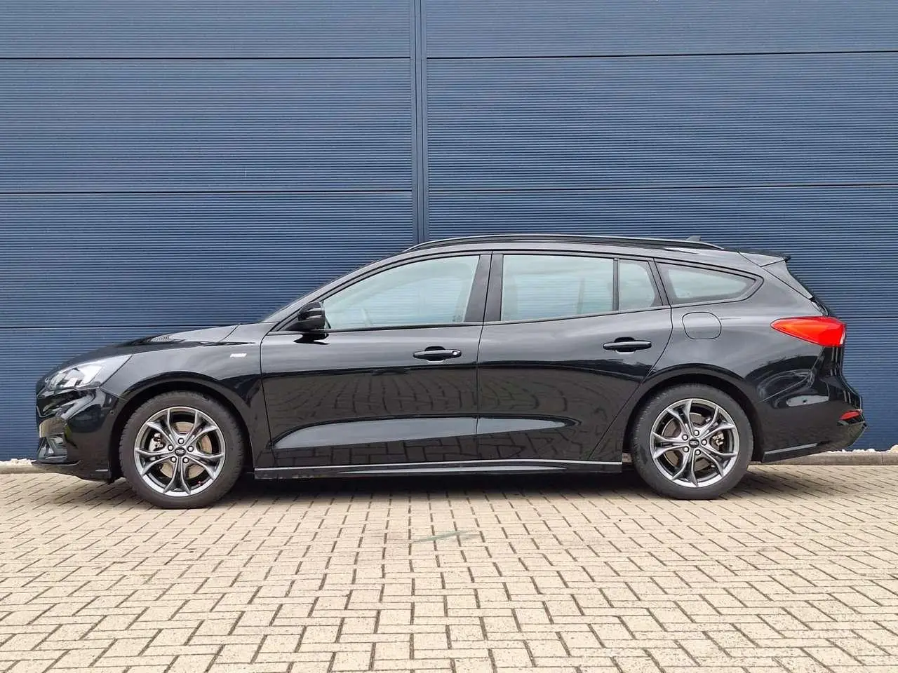 Photo 1 : Ford Focus 2020 Petrol