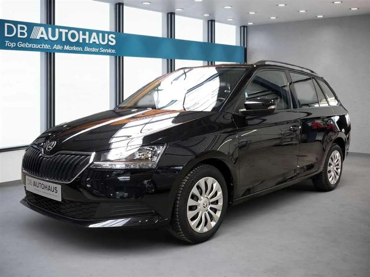 Photo 1 : Skoda Fabia 2022 Petrol