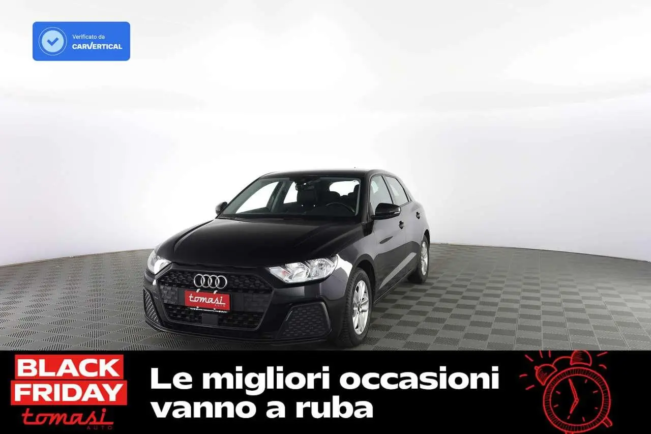 Photo 1 : Audi A1 2021 Essence