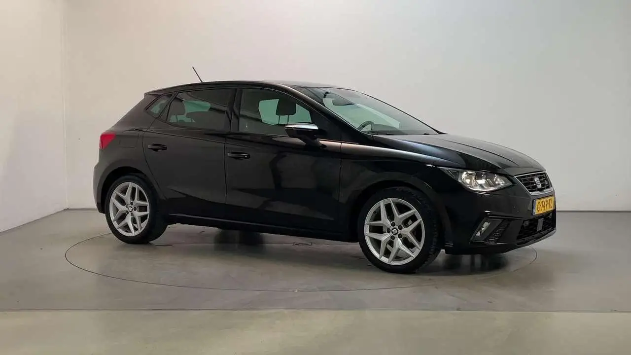 Photo 1 : Seat Ibiza 2019 Petrol