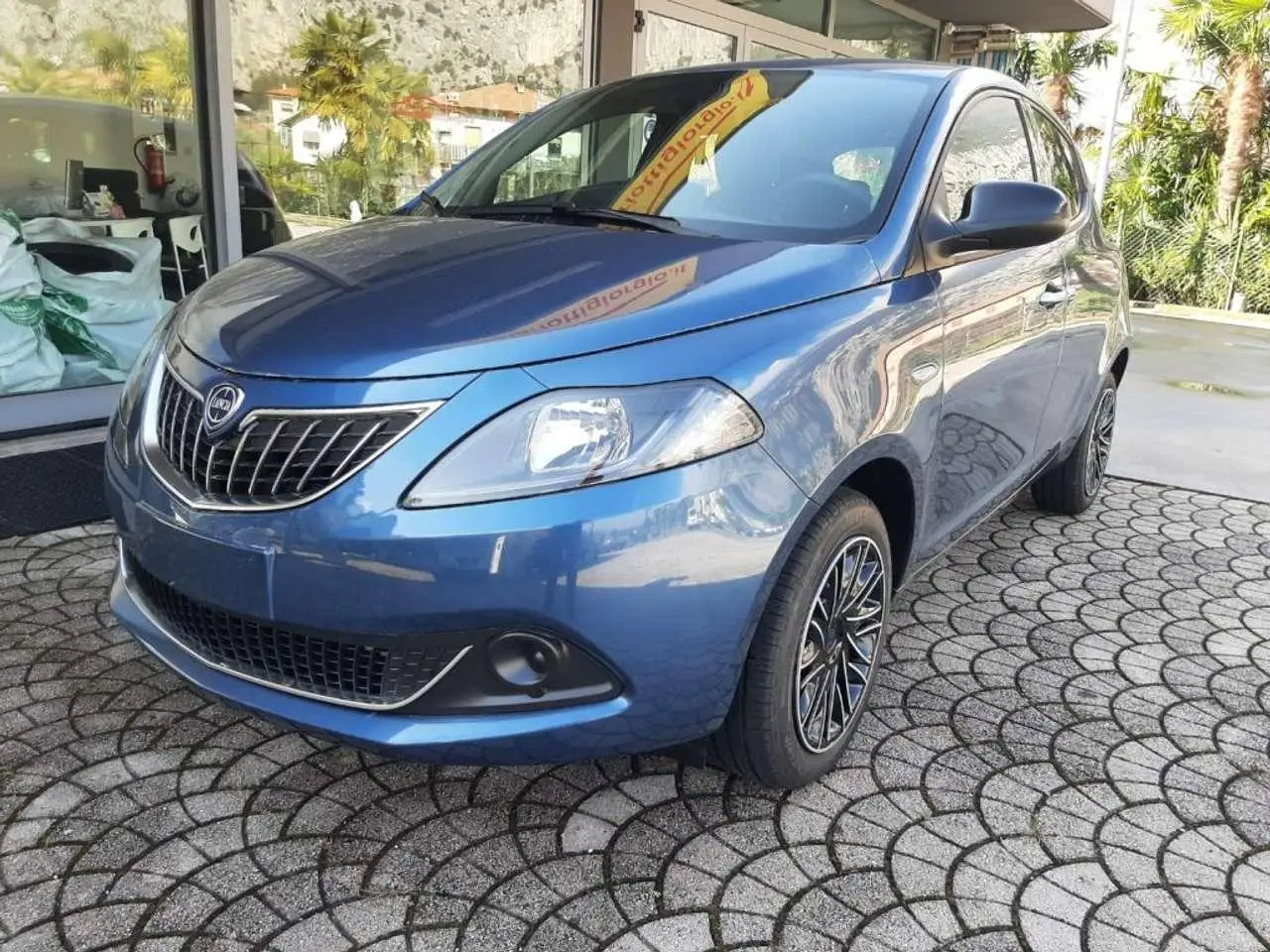 Photo 1 : Lancia Ypsilon 2023 Hybrid