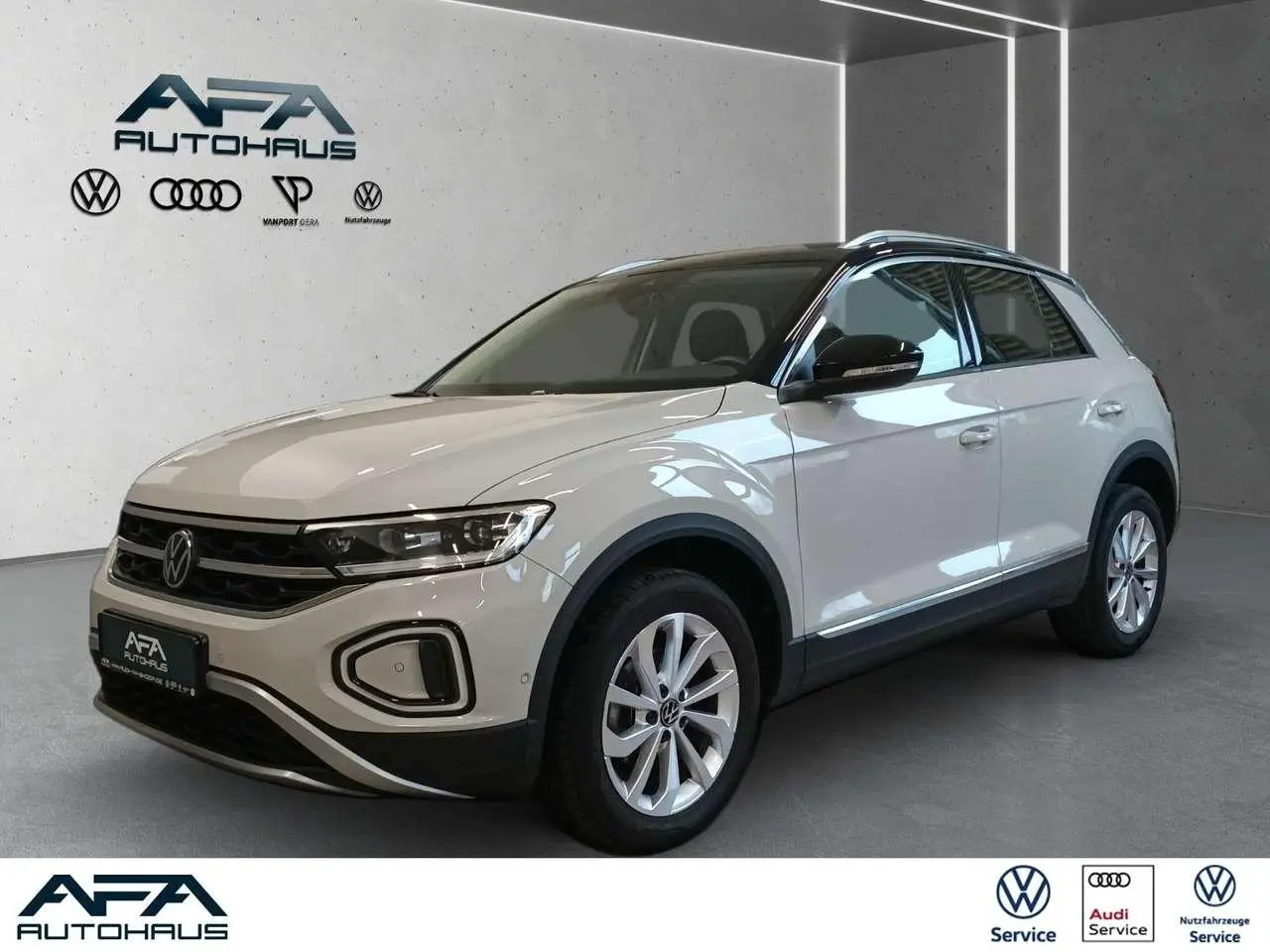 Photo 1 : Volkswagen T-roc 2023 Petrol