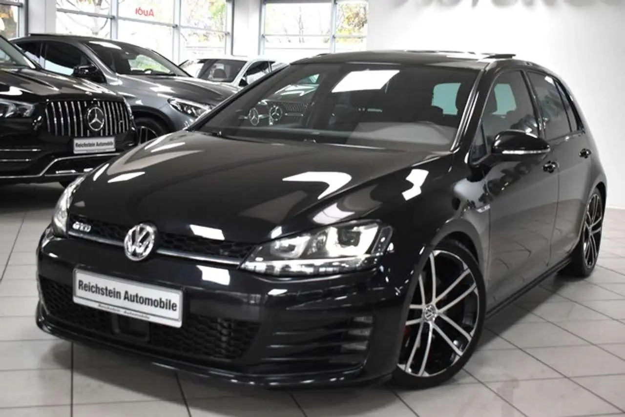 Photo 1 : Volkswagen Golf 2017 Diesel