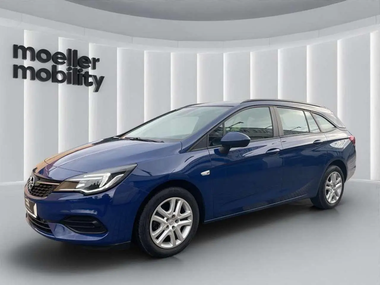 Photo 1 : Opel Astra 2020 Petrol