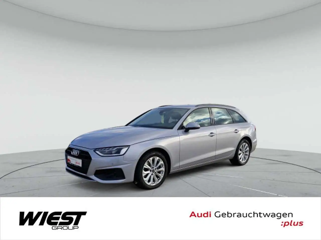 Photo 1 : Audi A4 2023 Essence