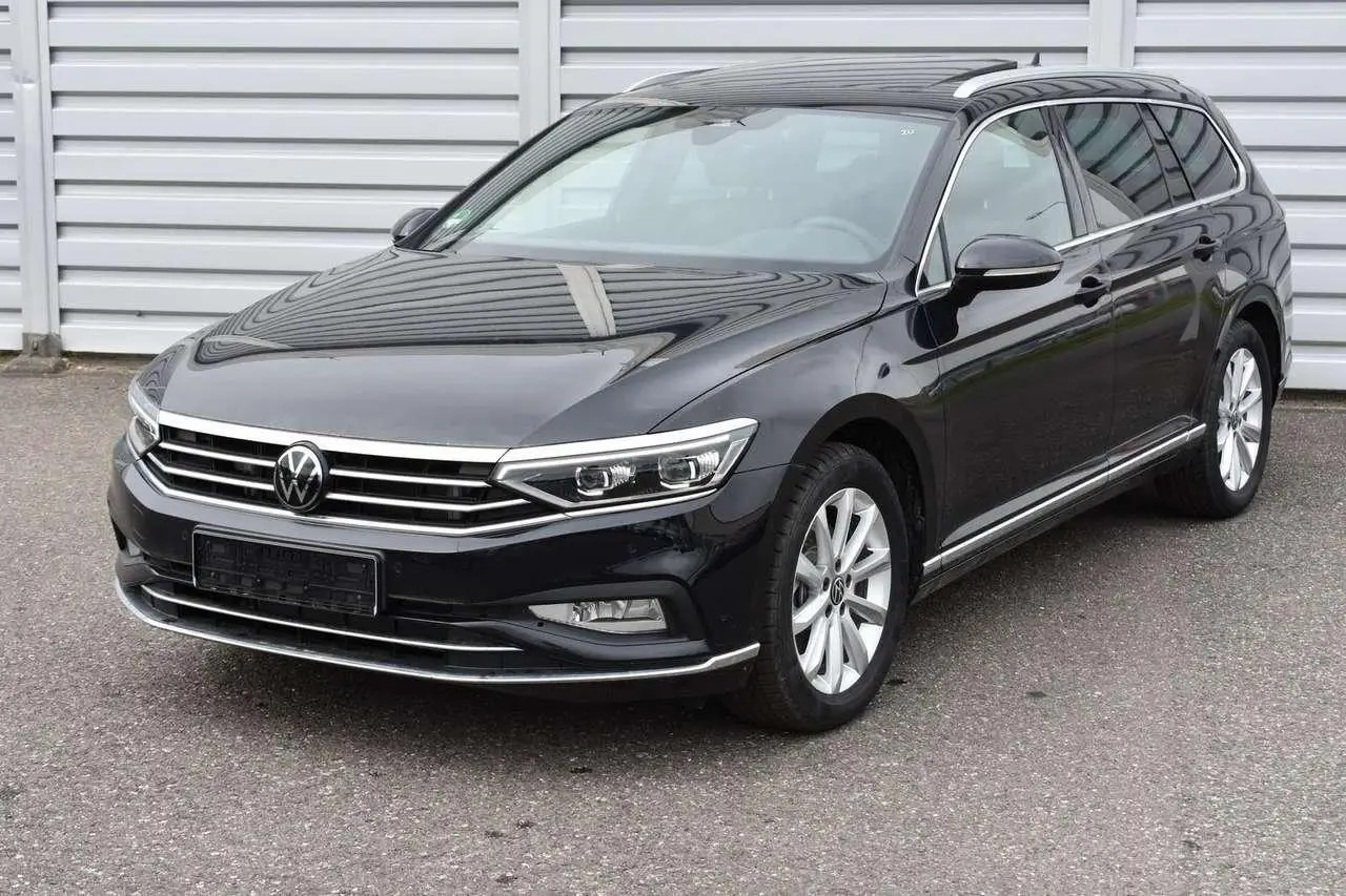 Photo 1 : Volkswagen Passat 2023 Diesel