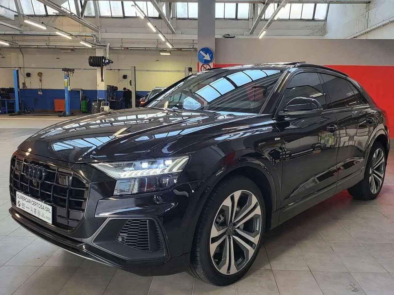 Photo 1 : Audi Q8 2019 Hybride