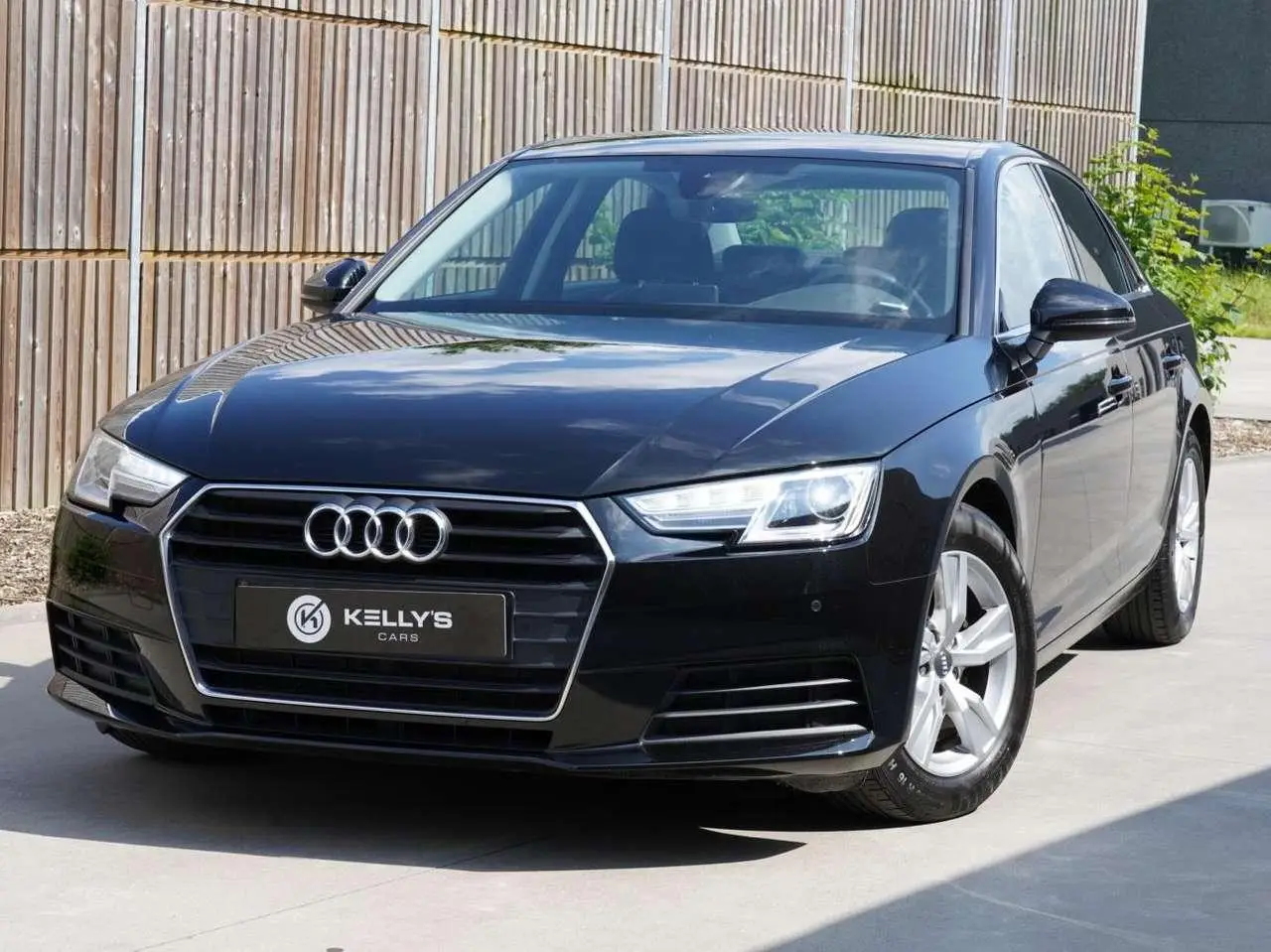 Photo 1 : Audi A4 2017 Diesel