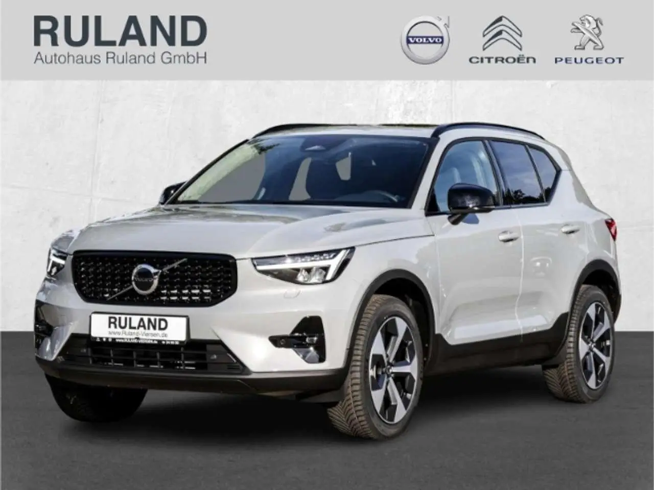 Photo 1 : Volvo Xc40 2023 Petrol