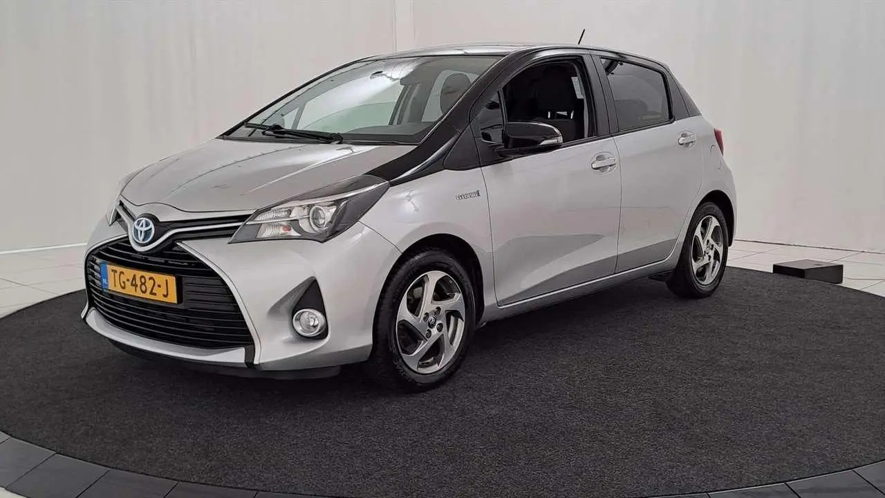 Photo 1 : Toyota Yaris 2017 Hybride