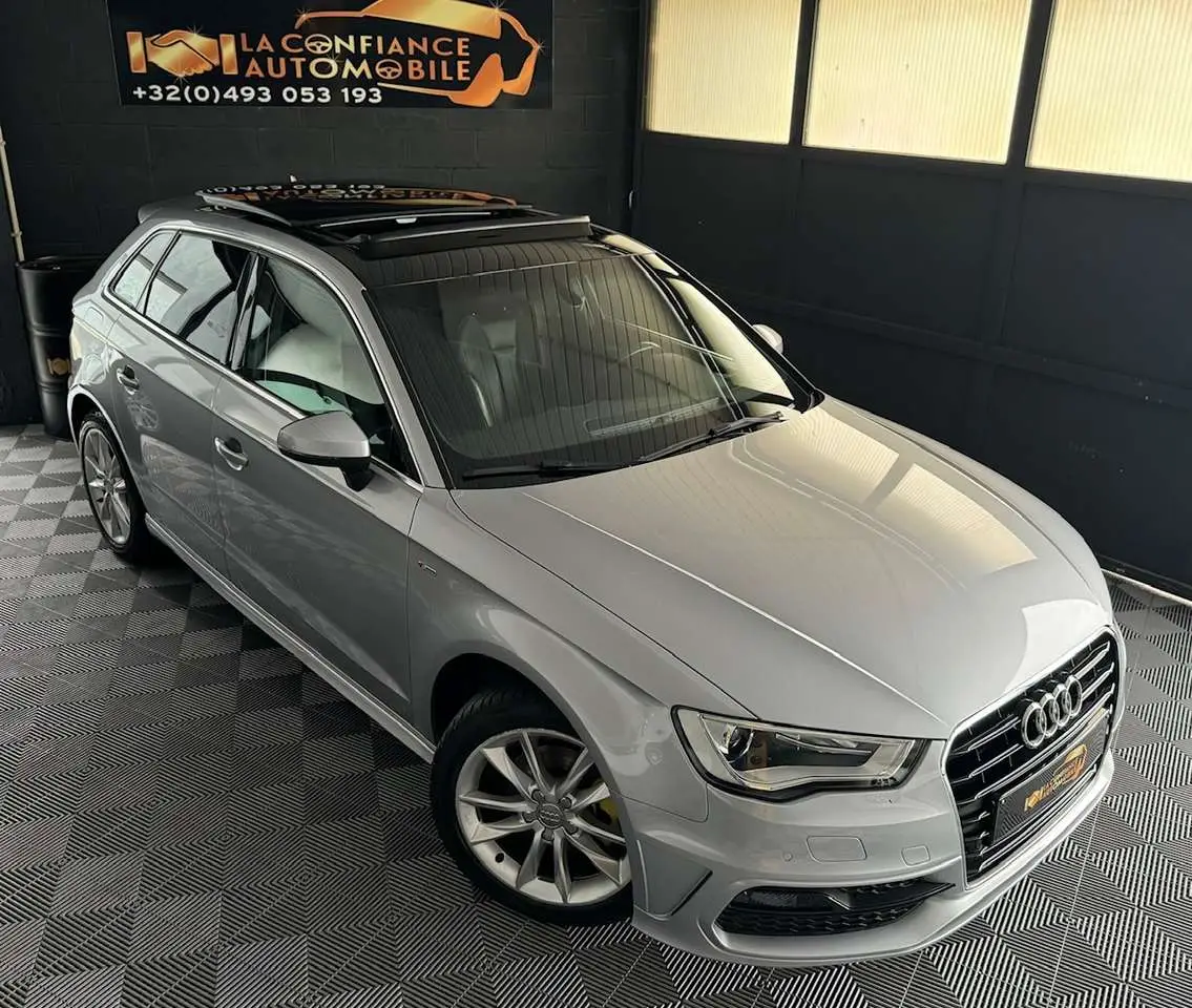 Photo 1 : Audi A3 2015 Petrol