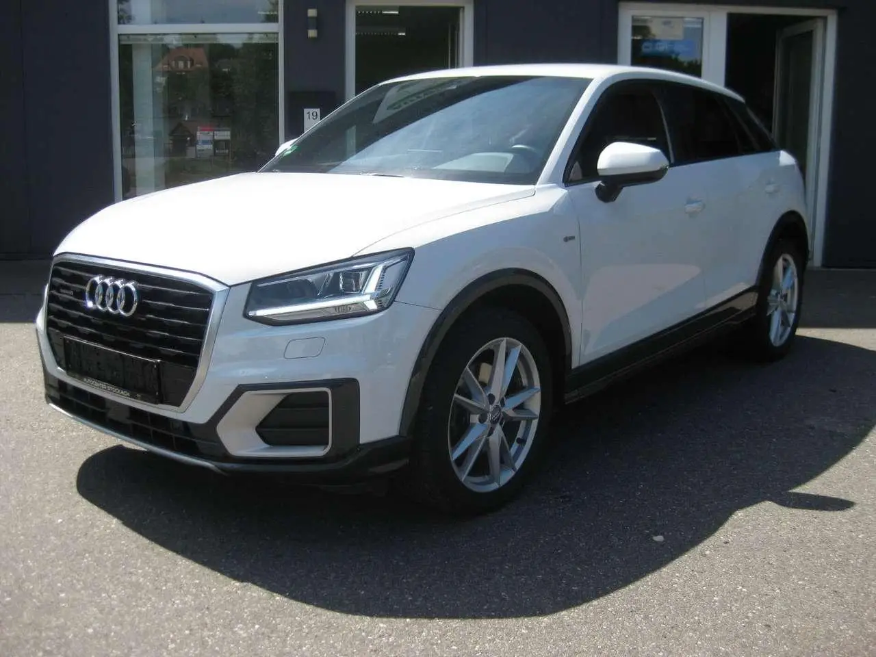 Photo 1 : Audi Q2 2018 Essence