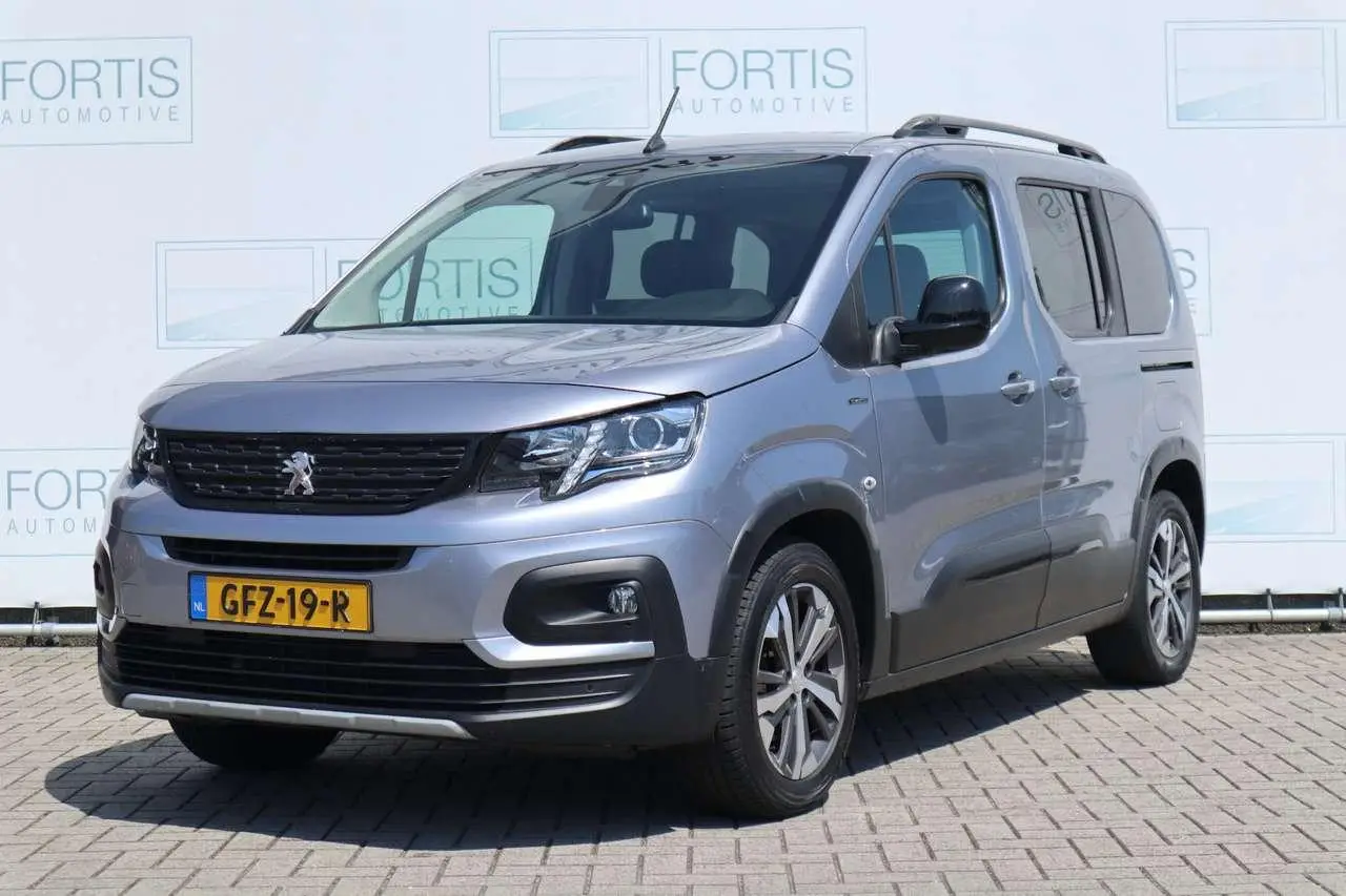 Photo 1 : Peugeot Rifter 2019 Essence