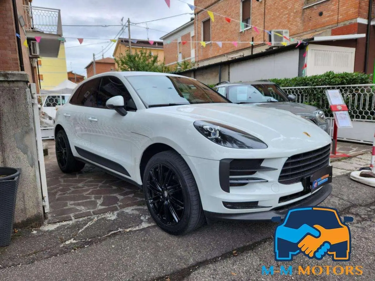 Photo 1 : Porsche Macan 2019 Petrol