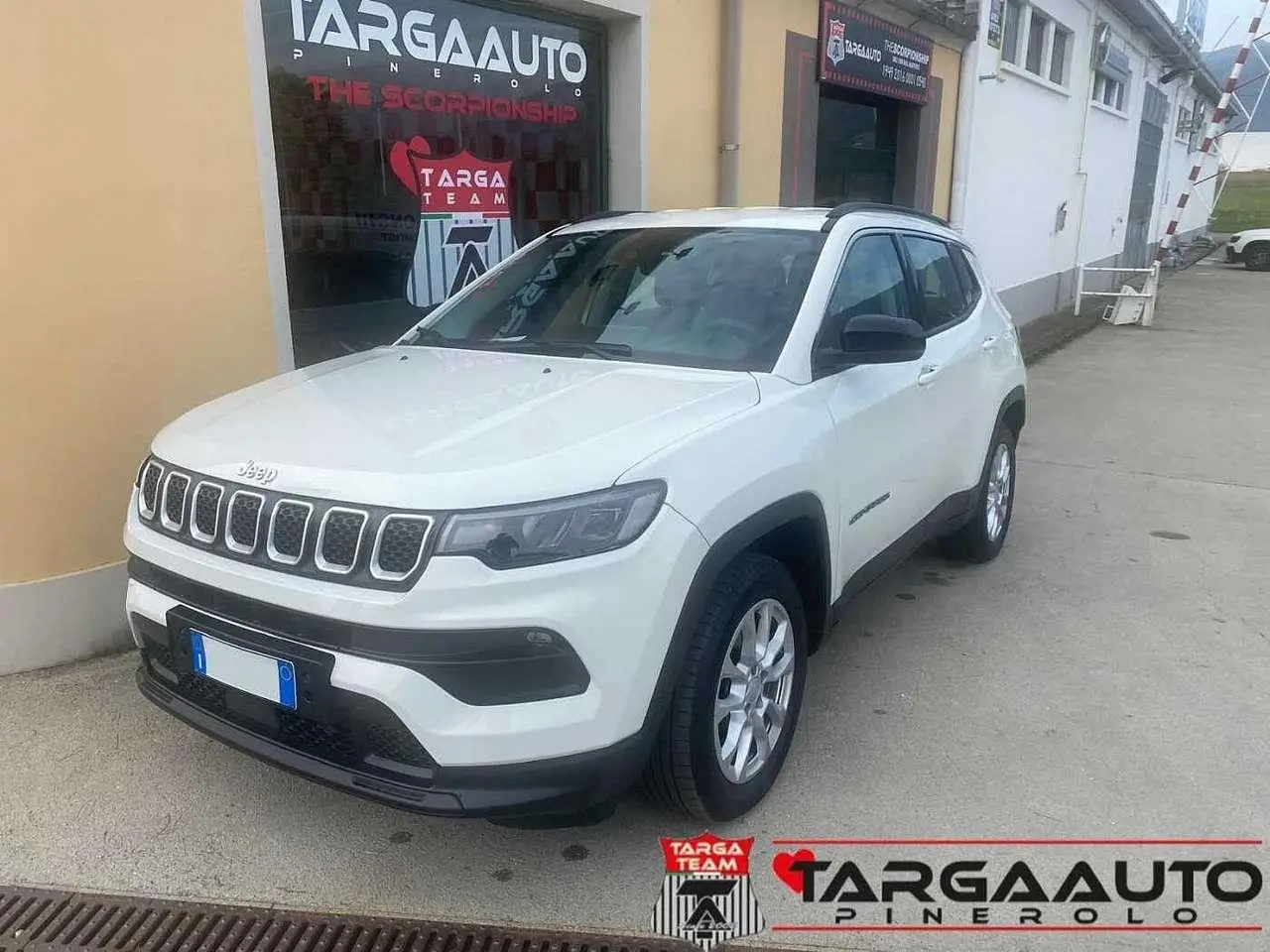 Photo 1 : Jeep Compass 2021 Petrol