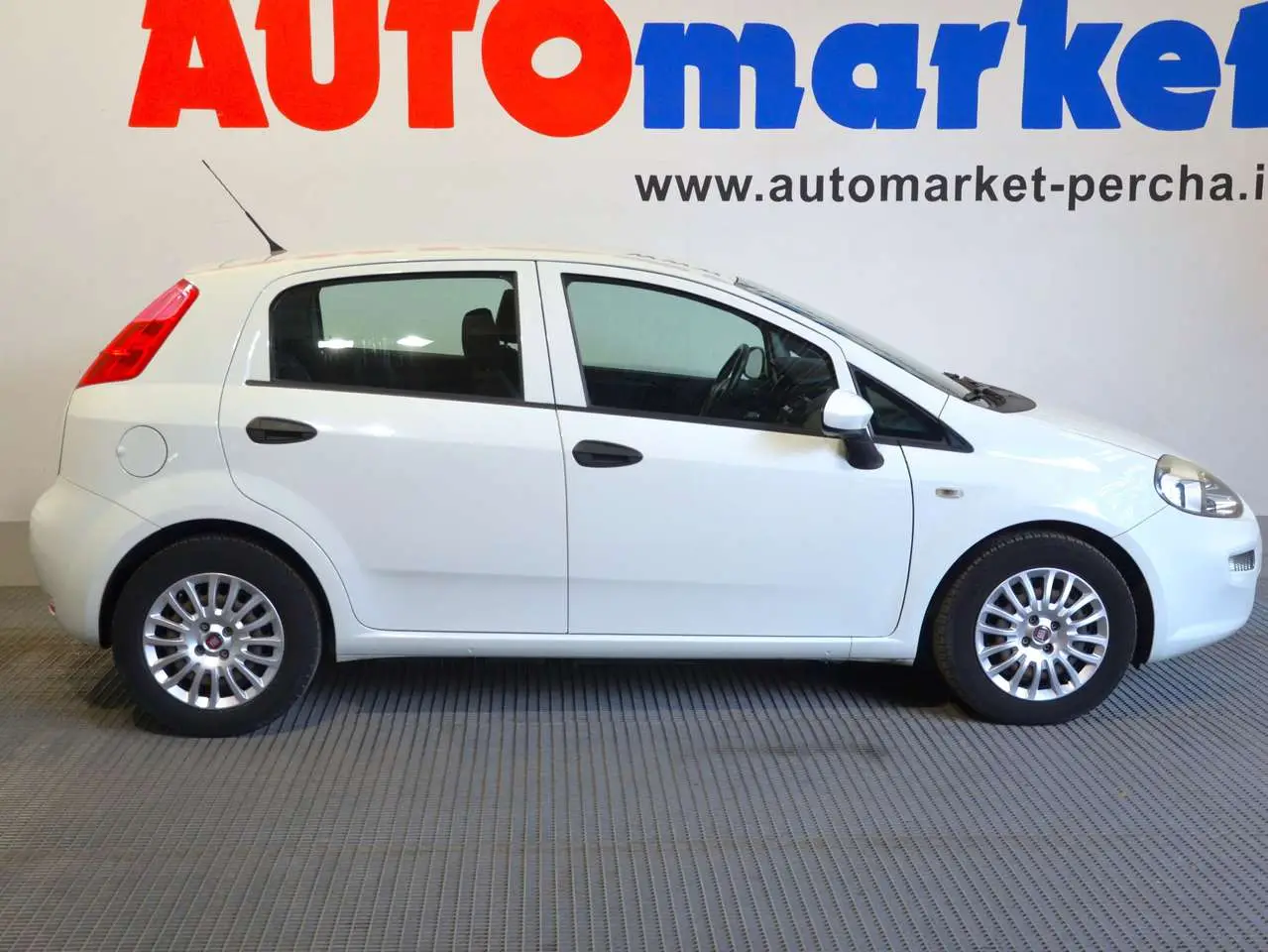 Photo 1 : Fiat Punto 2017 Diesel