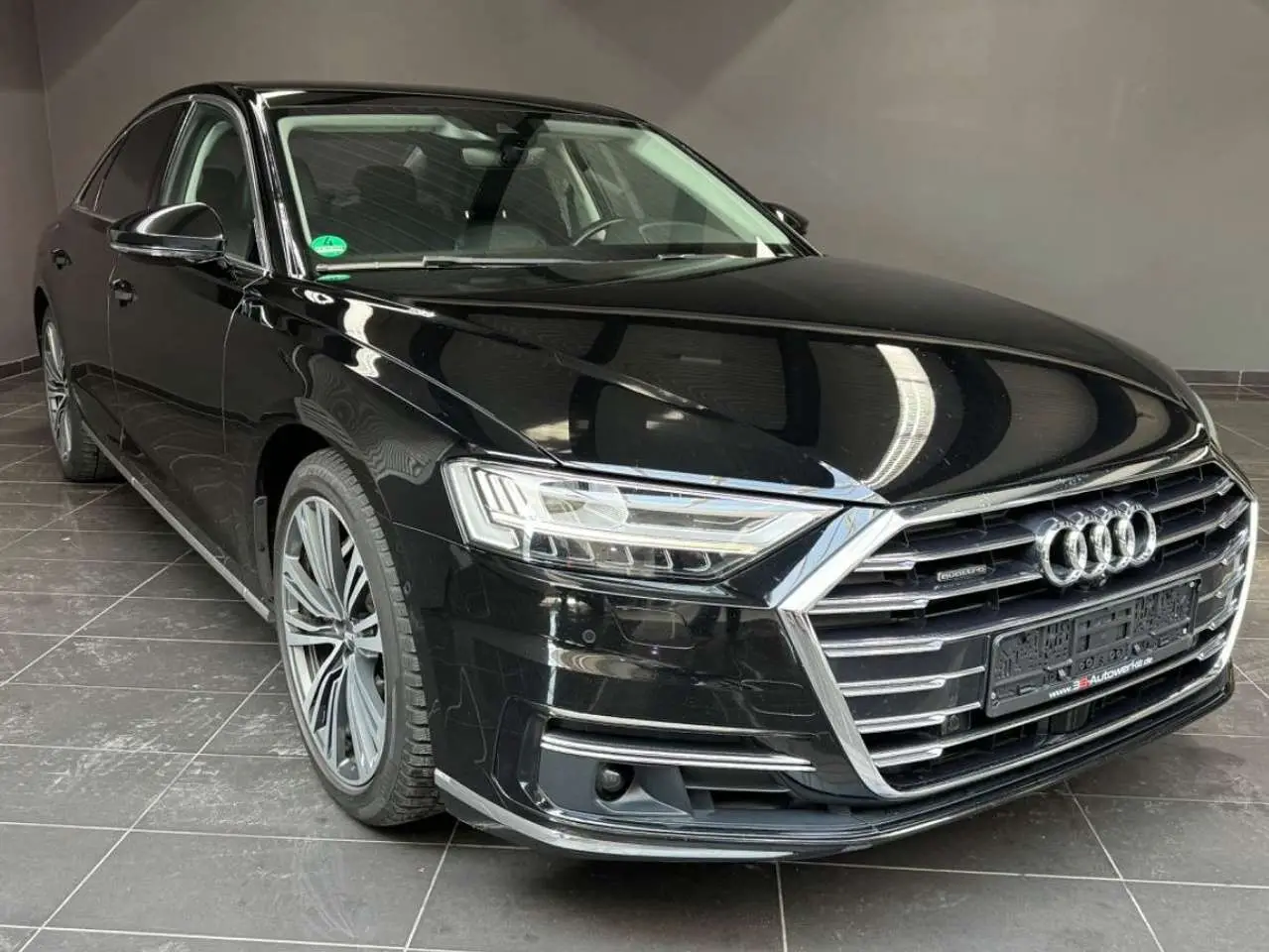 Photo 1 : Audi A8 2019 Hybride