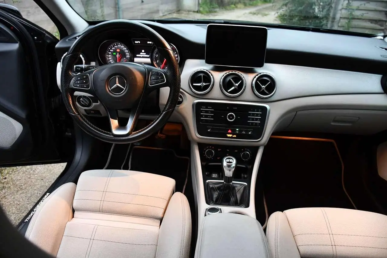 Photo 1 : Mercedes-benz Classe Gla 2015 Petrol