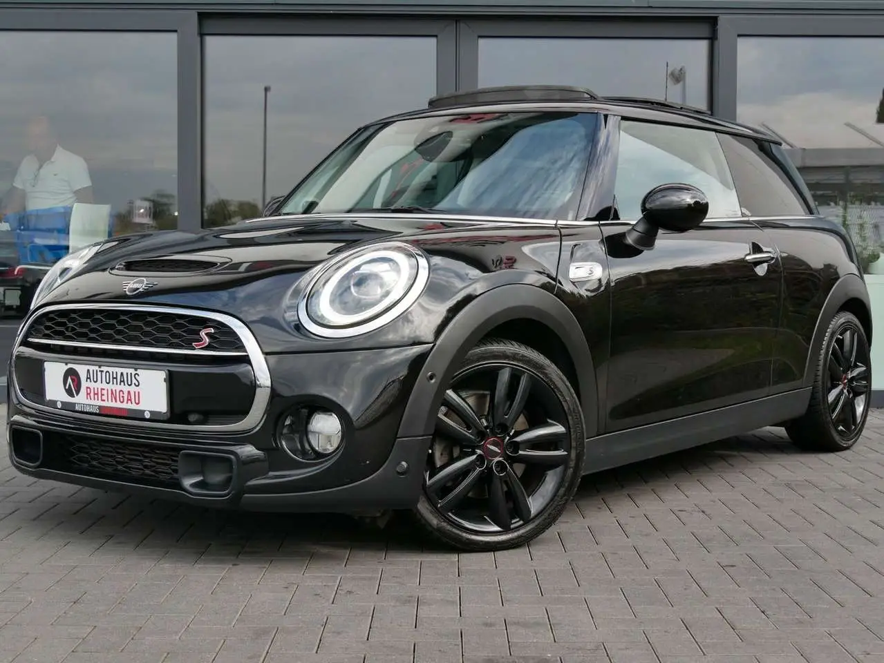 Photo 1 : Mini Cooper 2019 Petrol