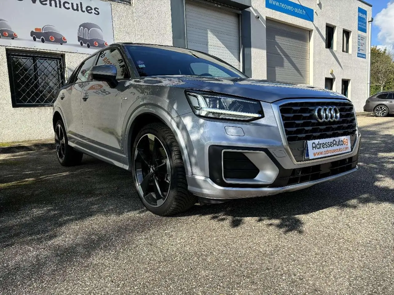 Photo 1 : Audi Q2 2017 Petrol