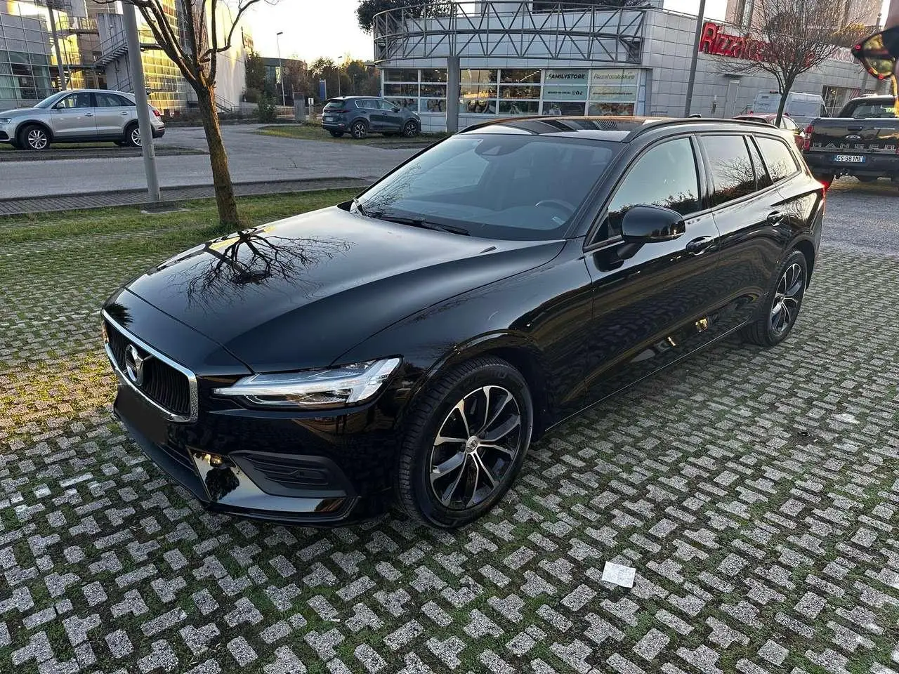 Photo 1 : Volvo V60 2022 Hybrid