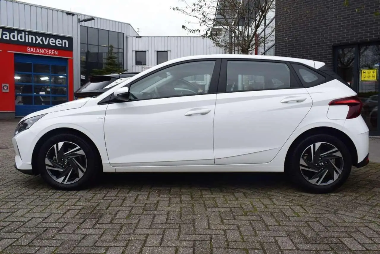 Photo 1 : Hyundai I20 2023 Petrol