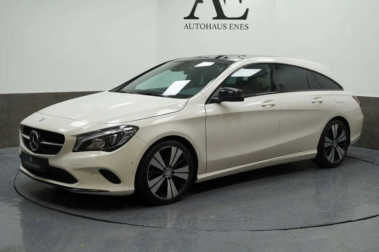 Photo 1 : Mercedes-benz Classe Cla 2016 Petrol