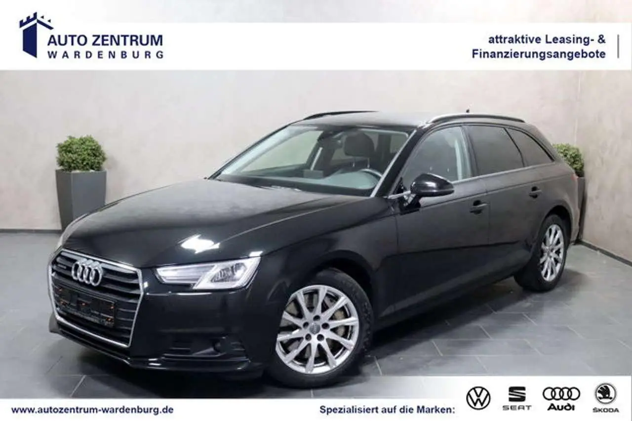 Photo 1 : Audi A4 2019 Diesel