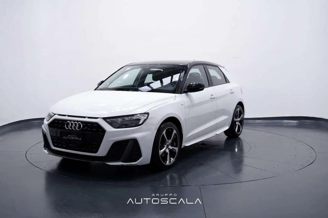 Photo 1 : Audi A1 2023 Petrol