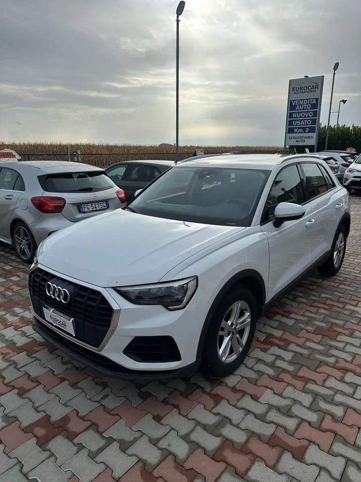 Photo 1 : Audi Q3 2019 Diesel