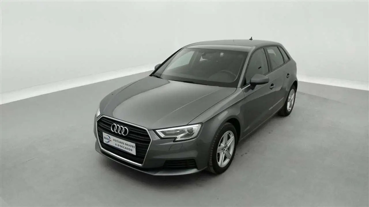 Photo 1 : Audi A3 2018 Diesel