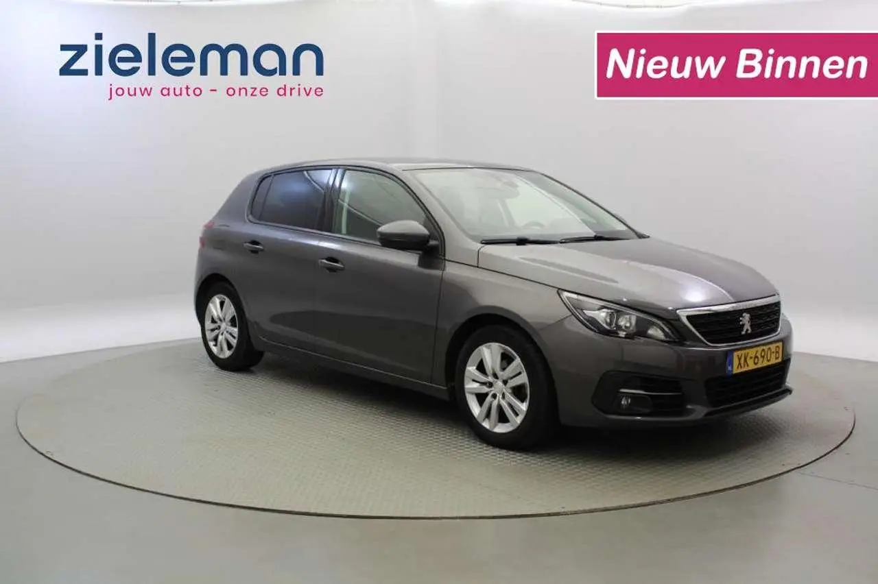 Photo 1 : Peugeot 308 2019 Petrol