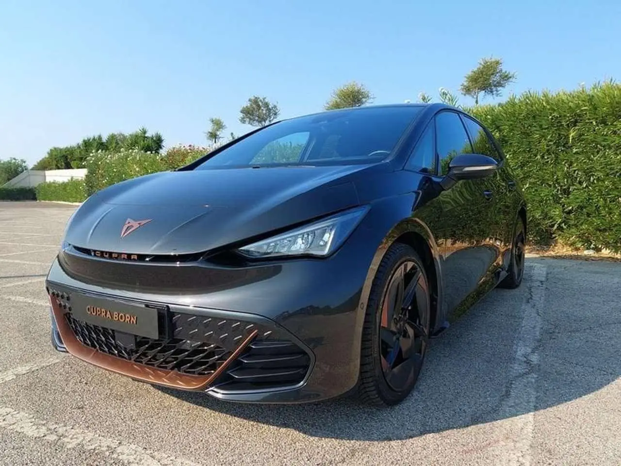 Photo 1 : Cupra Born 2022 Électrique