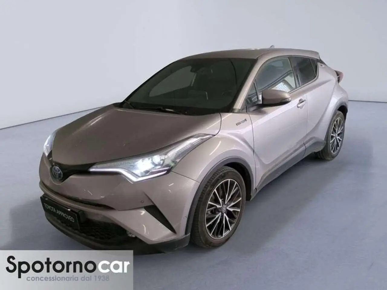 Photo 1 : Toyota C-hr 2017 Hybride