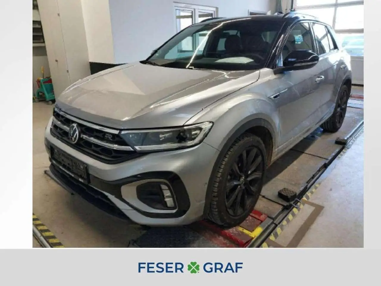 Photo 1 : Volkswagen T-roc 2024 Petrol