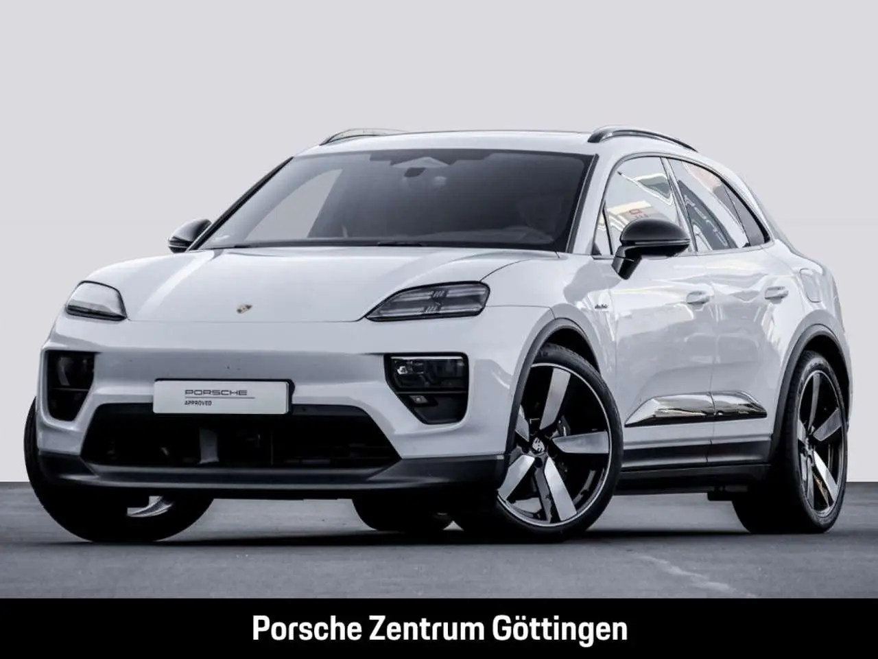 Photo 1 : Porsche Macan 2024 Électrique