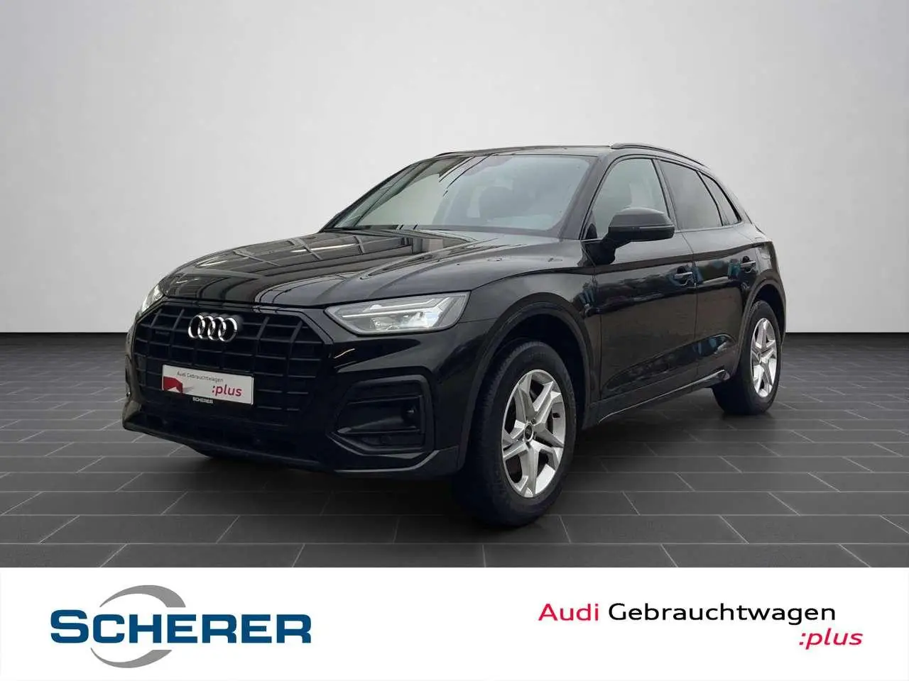 Photo 1 : Audi Q5 2022 Hybride