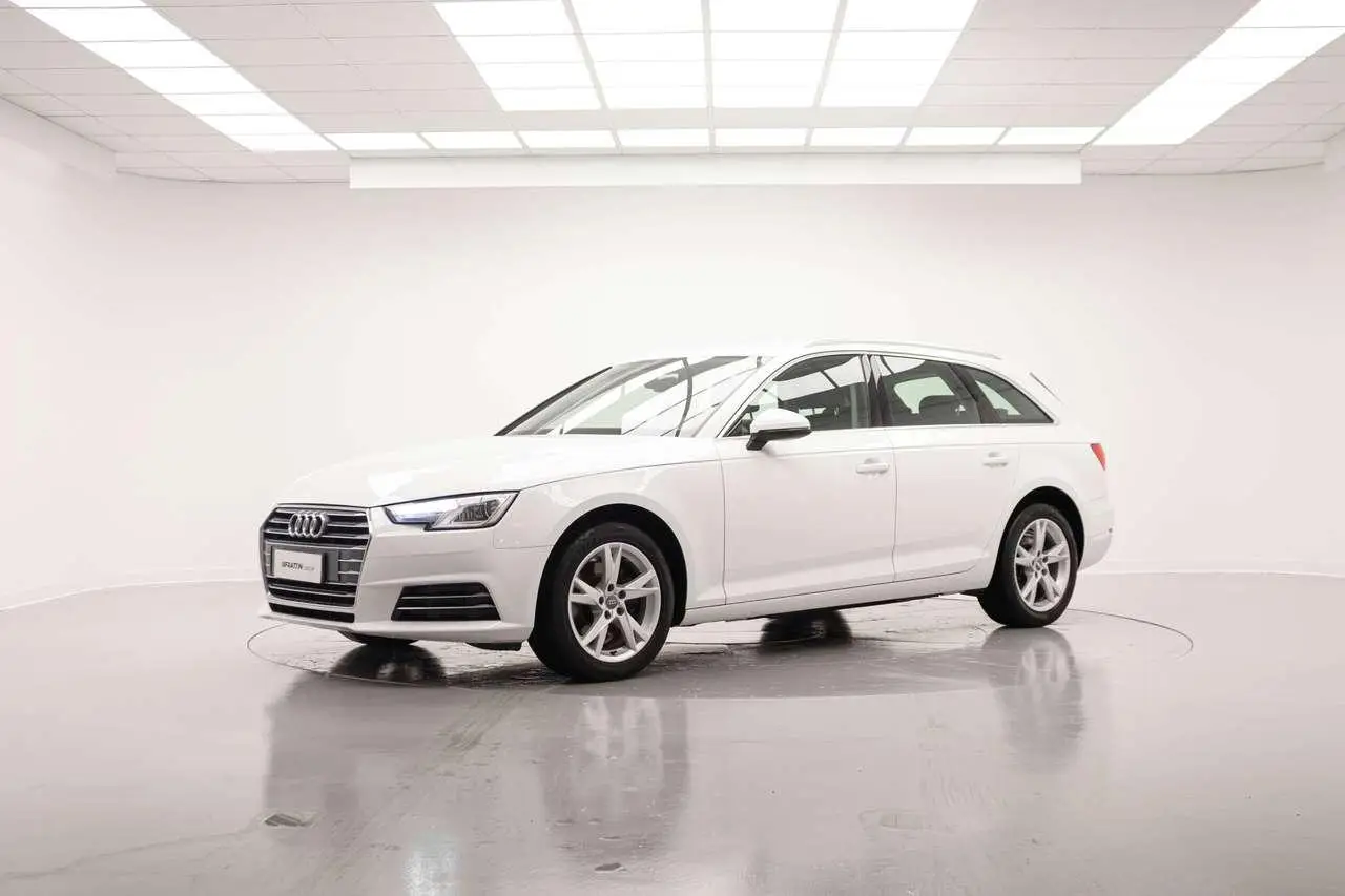 Photo 1 : Audi A4 2017 Diesel