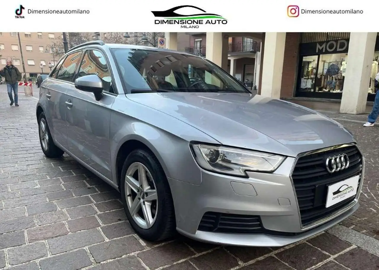 Photo 1 : Audi A3 2017 Diesel