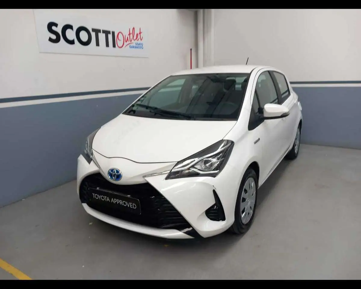 Photo 1 : Toyota Yaris 2018 Hybride