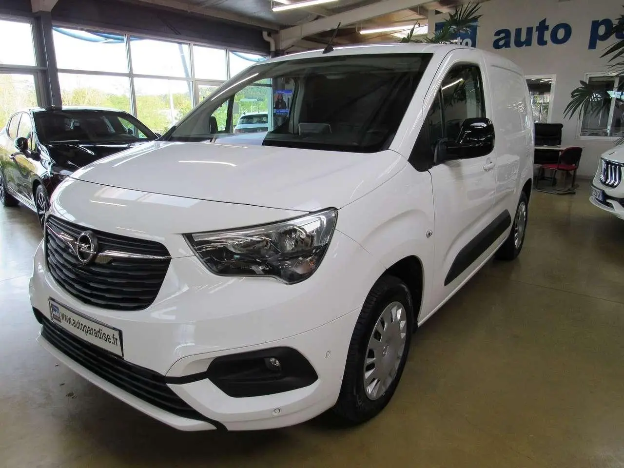 Photo 1 : Opel Combo 2021 Diesel